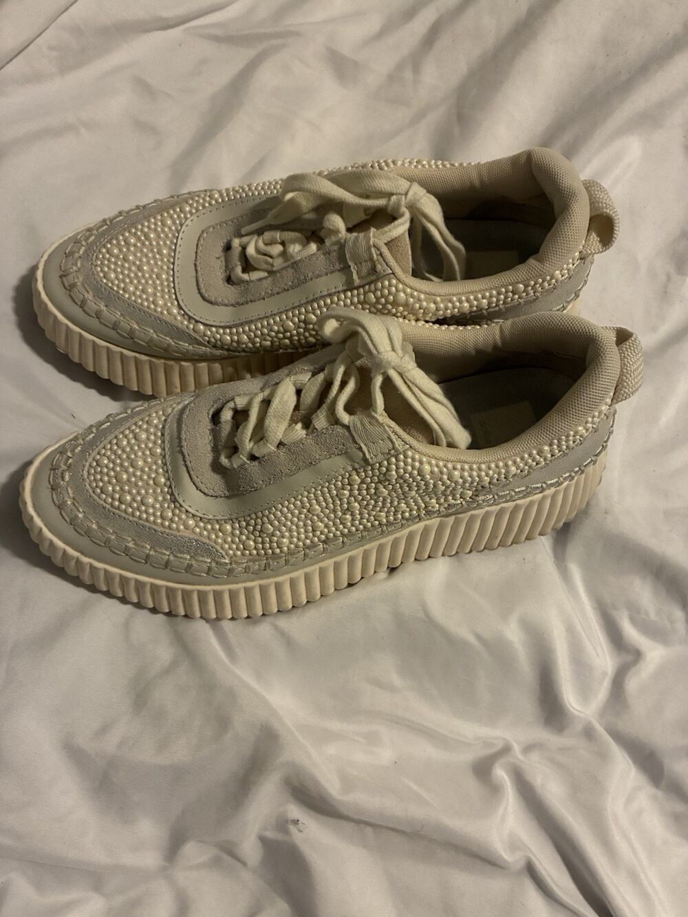 Dolce Vita Dolen Pearl Sneakers size 8